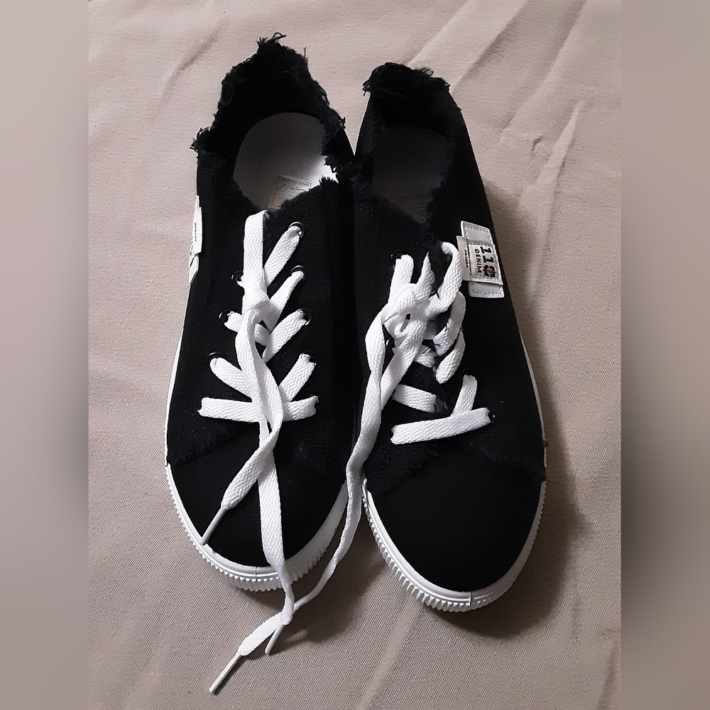 Ultralight Lace Up Black Shoes